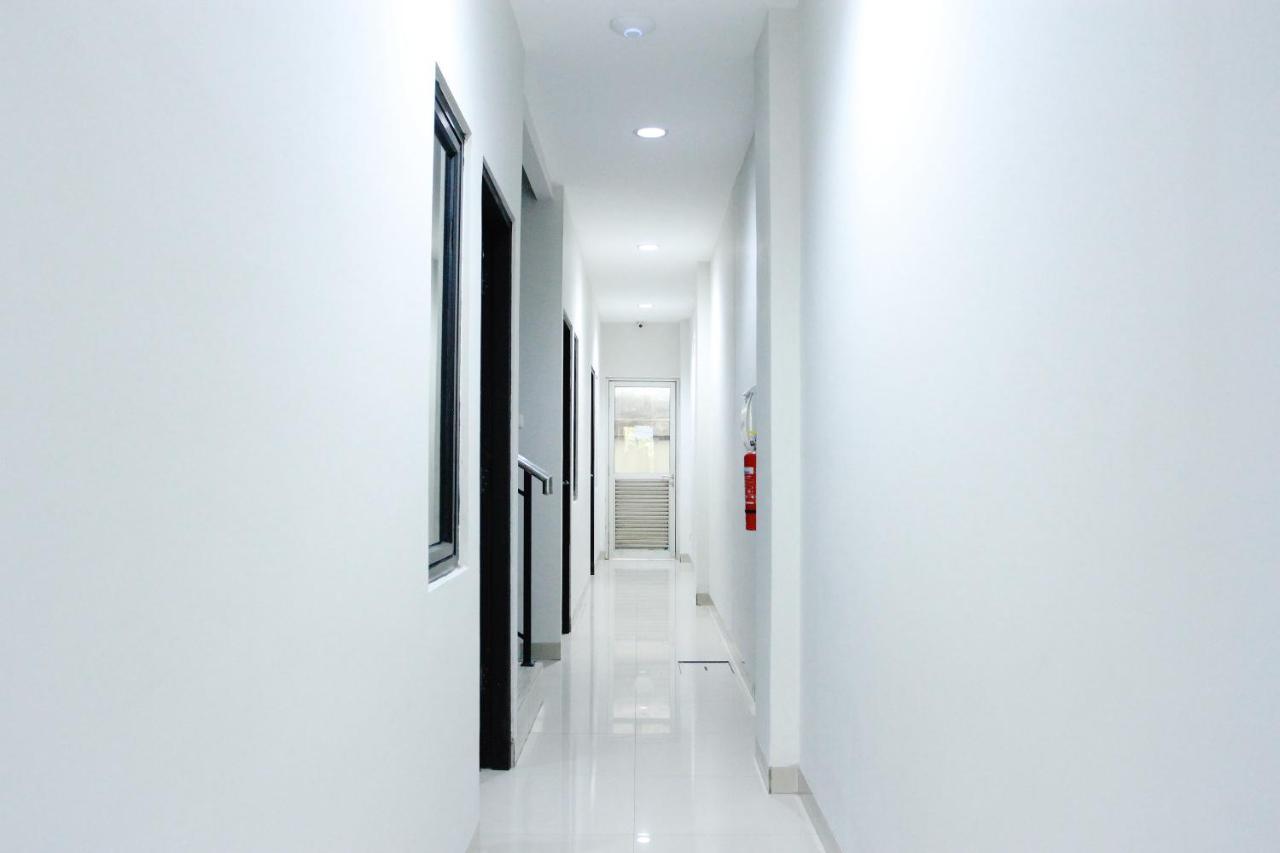Ghurfati Hotel Mangga Besar Jakarta Exterior photo